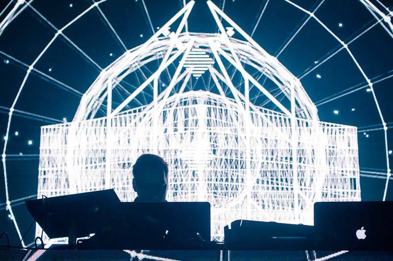 Paul Van Dyk je po úrazu zase ve formě, dokázal to v pražském SaSaZu