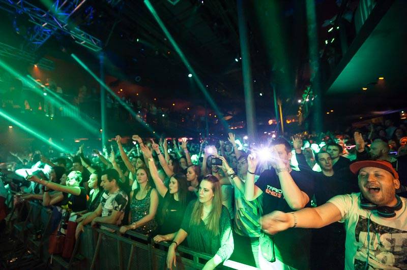 Paul Van Dyk je po úrazu zase ve formě, dokázal to v pražském SaSaZu