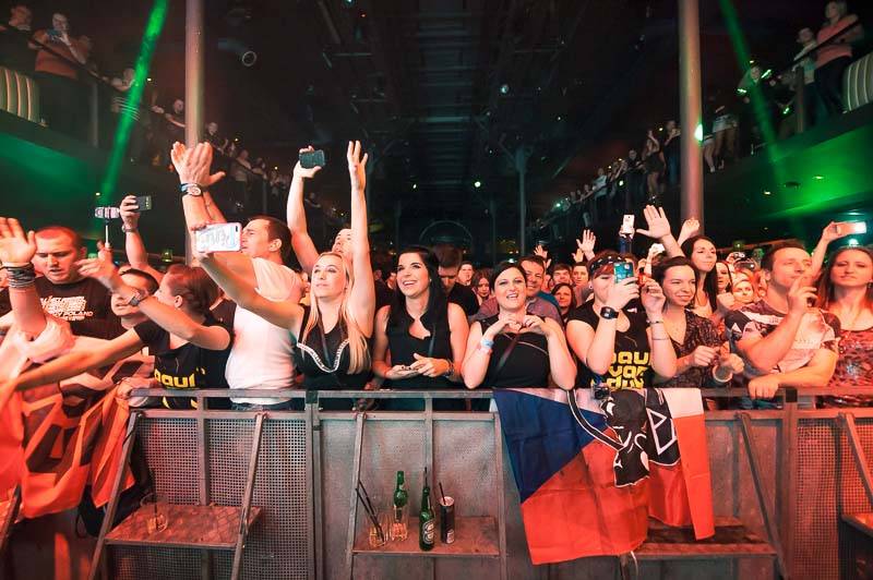 Paul Van Dyk je po úrazu zase ve formě, dokázal to v pražském SaSaZu