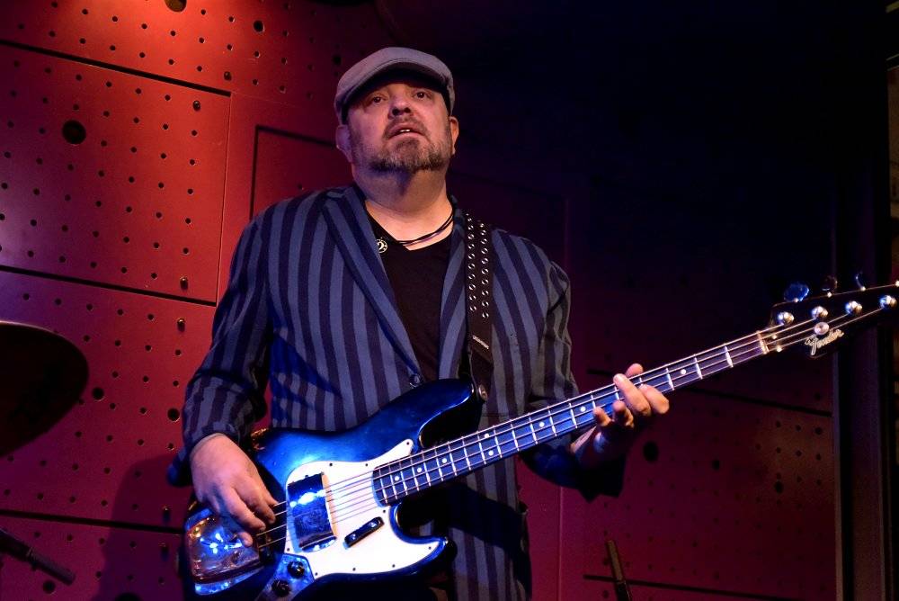 Chuck Prophet, známý z Green On Red i sólově, řádil v Jaz Docku