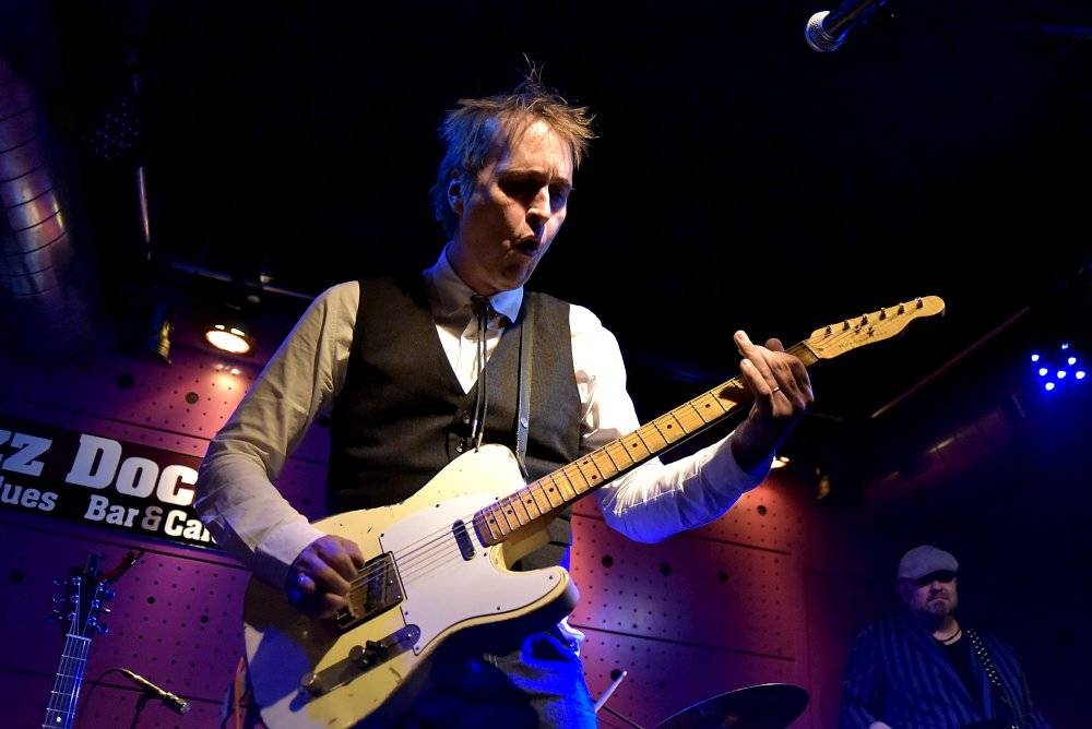 Chuck Prophet, známý z Green On Red i sólově, řádil v Jaz Docku