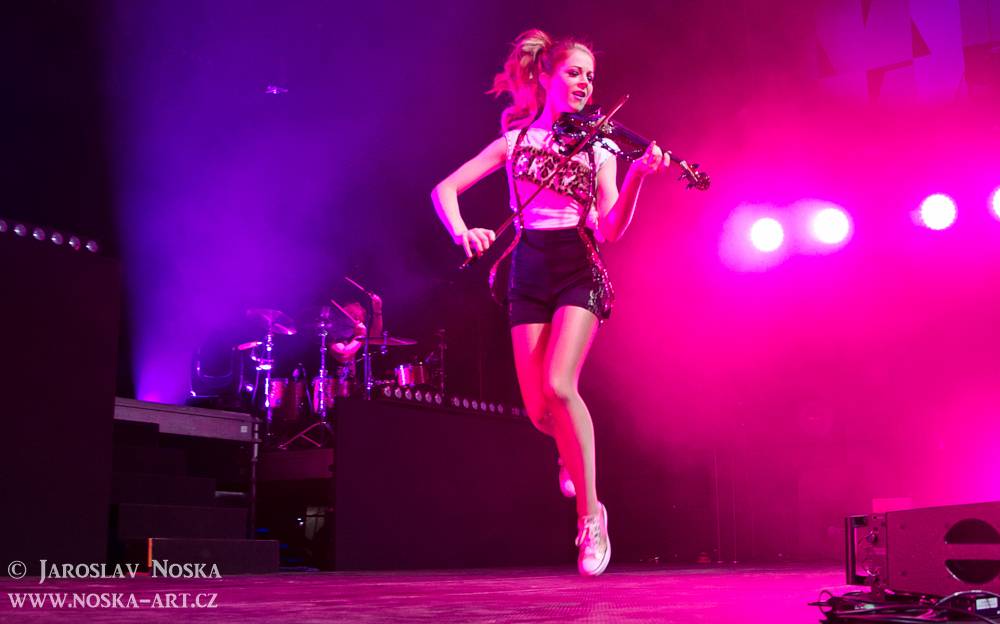 Lindsey Stirling v Praze: Skvělá show, dechberoucí muzika a nálož energie