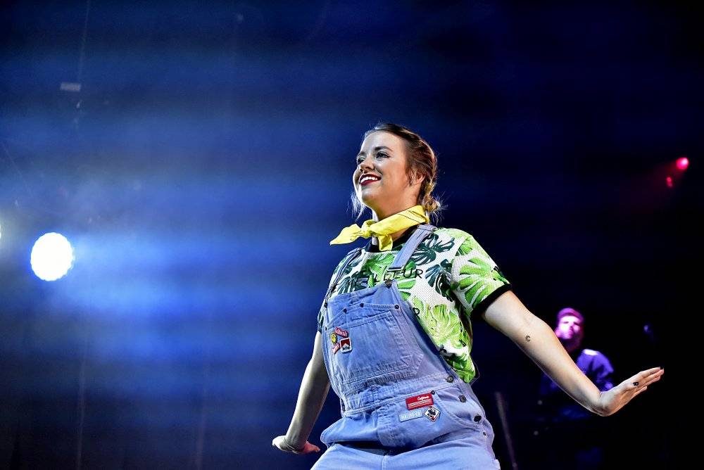 Lindsey Stirling, houslistka, skladatelka a tanečnice z Kalifornie, se vrátila do Prahy