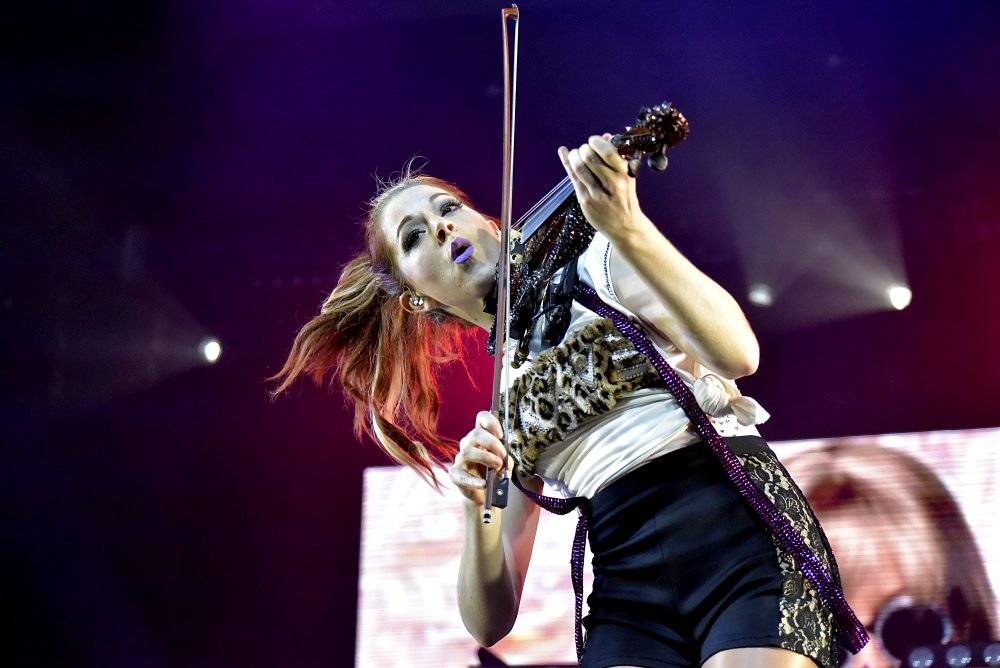 Lindsey Stirling, houslistka, skladatelka a tanečnice z Kalifornie, se vrátila do Prahy