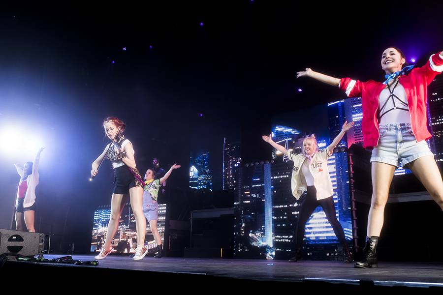 Druhý koncert tančící houslistky Lindsey Stirling byl dechberoucí