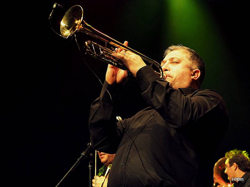 Fanfare Ciocărlia přenesli vyprodanou Akropoli do malé rumunské vesničky