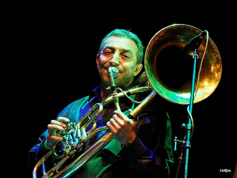 Fanfare Ciocărlia přenesli vyprodanou Akropoli do malé rumunské vesničky