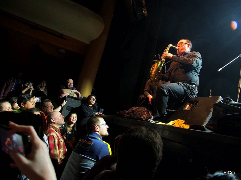 Fanfare Ciocărlia přenesli vyprodanou Akropoli do malé rumunské vesničky