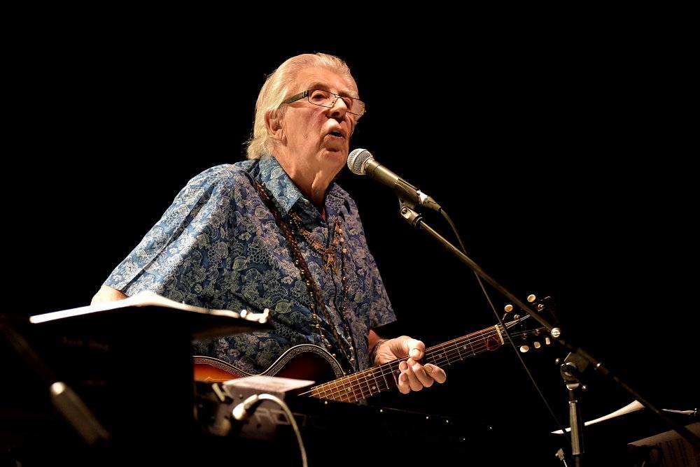 Britský bluesman John Mayall vyprodal pražskou Archu