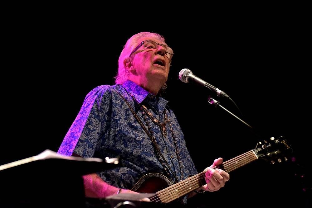 Britský bluesman John Mayall vyprodal pražskou Archu