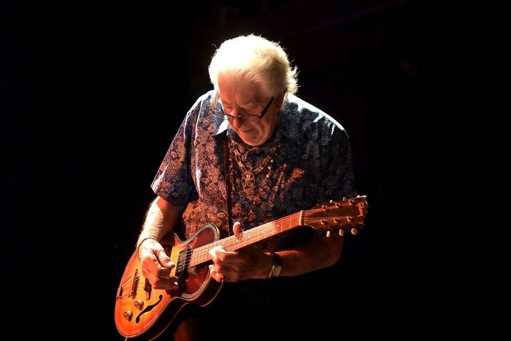 Britský bluesman John Mayall vyprodal pražskou Archu