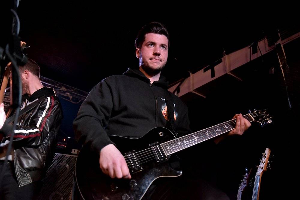 Marco Mendoza v pražském klubu Exit-us vyučoval hru na basu