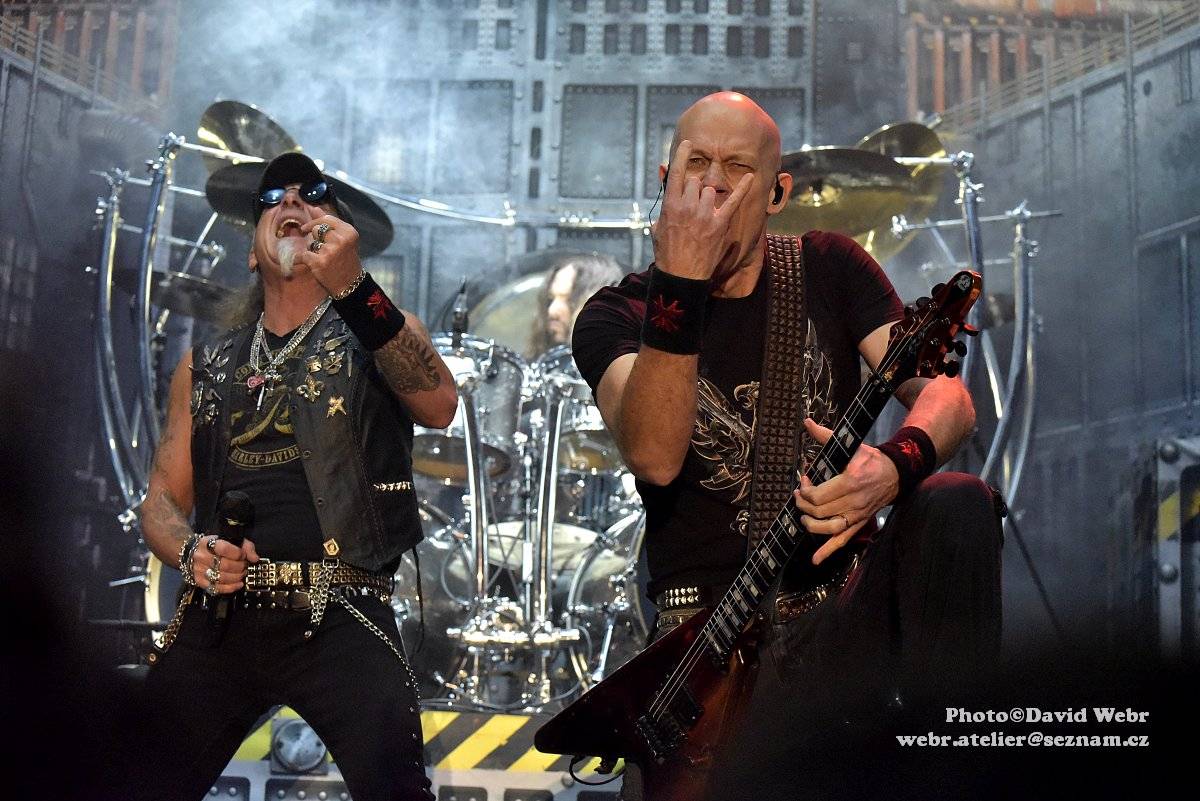 Sabaton v doprovodu Accept málem zbourali sparťanskou Tipsport arénu