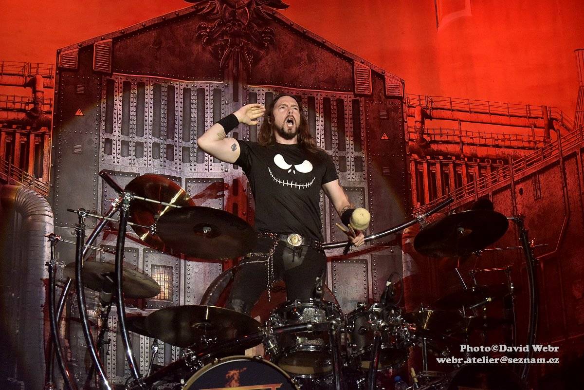 Sabaton v doprovodu Accept málem zbourali sparťanskou Tipsport arénu