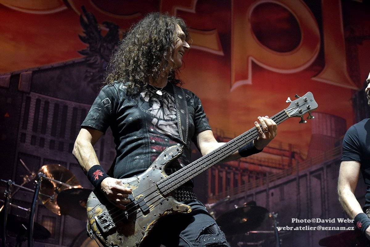 Sabaton v doprovodu Accept málem zbourali sparťanskou Tipsport arénu