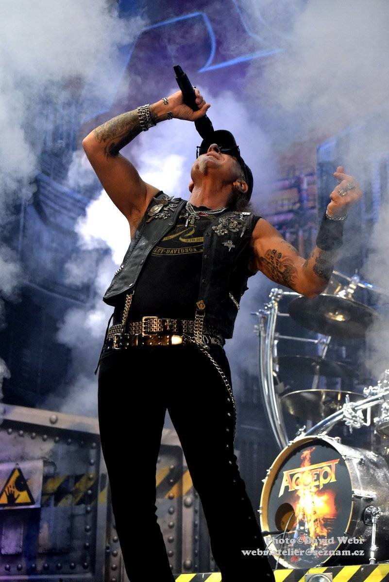 Sabaton v doprovodu Accept málem zbourali sparťanskou Tipsport arénu