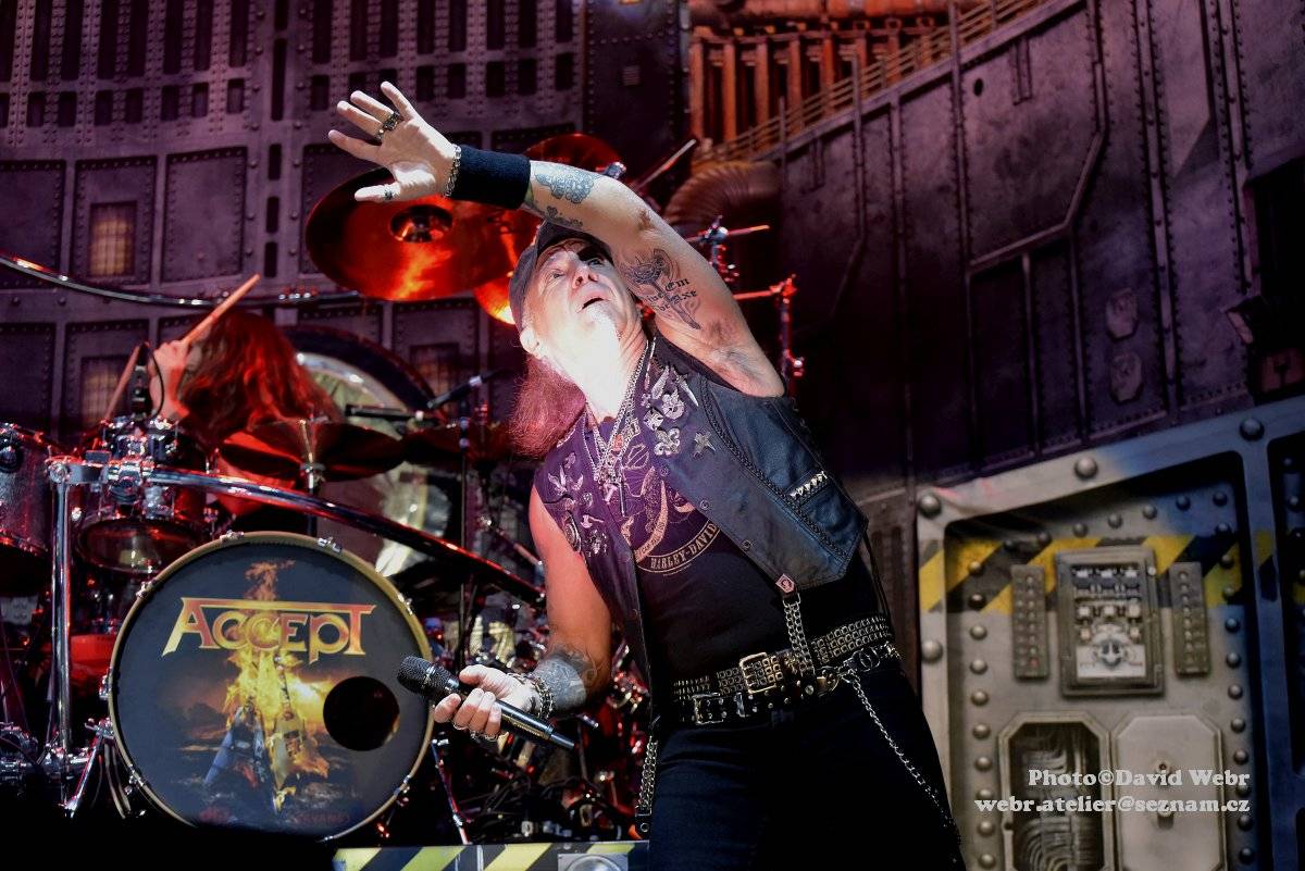 Sabaton v doprovodu Accept málem zbourali sparťanskou Tipsport arénu