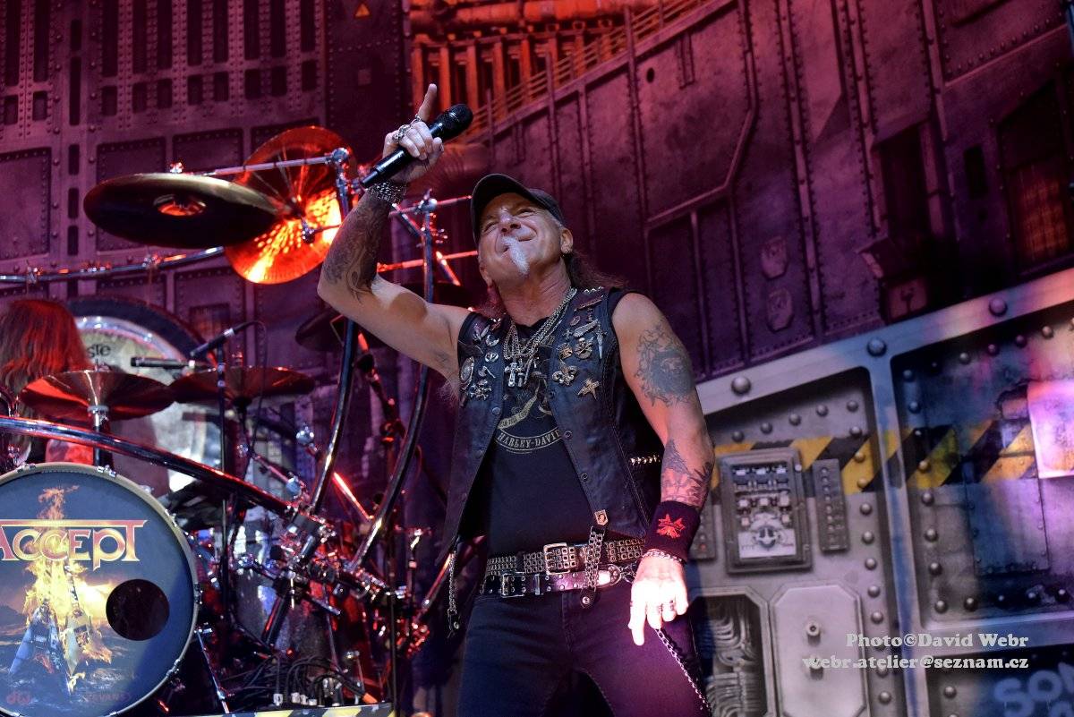 Sabaton v doprovodu Accept málem zbourali sparťanskou Tipsport arénu