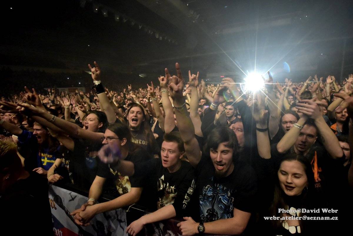 Sabaton v doprovodu Accept málem zbourali sparťanskou Tipsport arénu