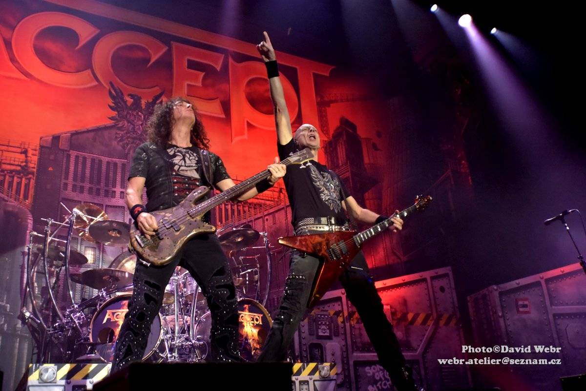 Sabaton v doprovodu Accept málem zbourali sparťanskou Tipsport arénu