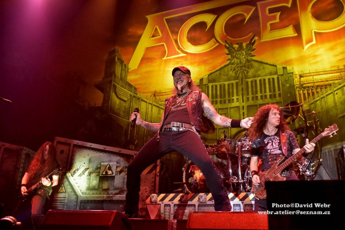 Sabaton v doprovodu Accept málem zbourali sparťanskou Tipsport arénu