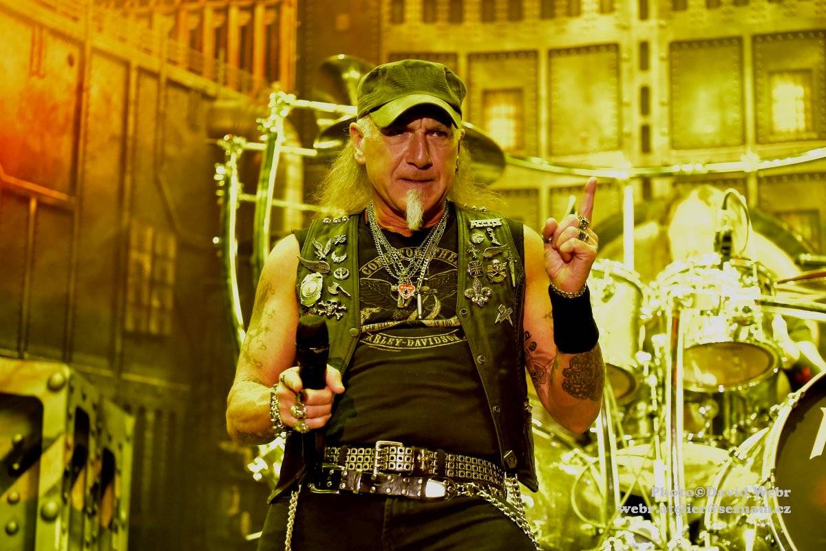 Sabaton v doprovodu Accept málem zbourali sparťanskou Tipsport arénu