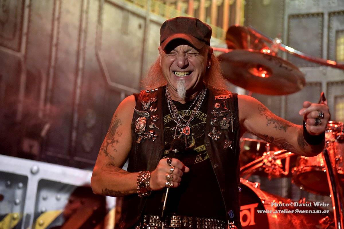 Sabaton v doprovodu Accept málem zbourali sparťanskou Tipsport arénu