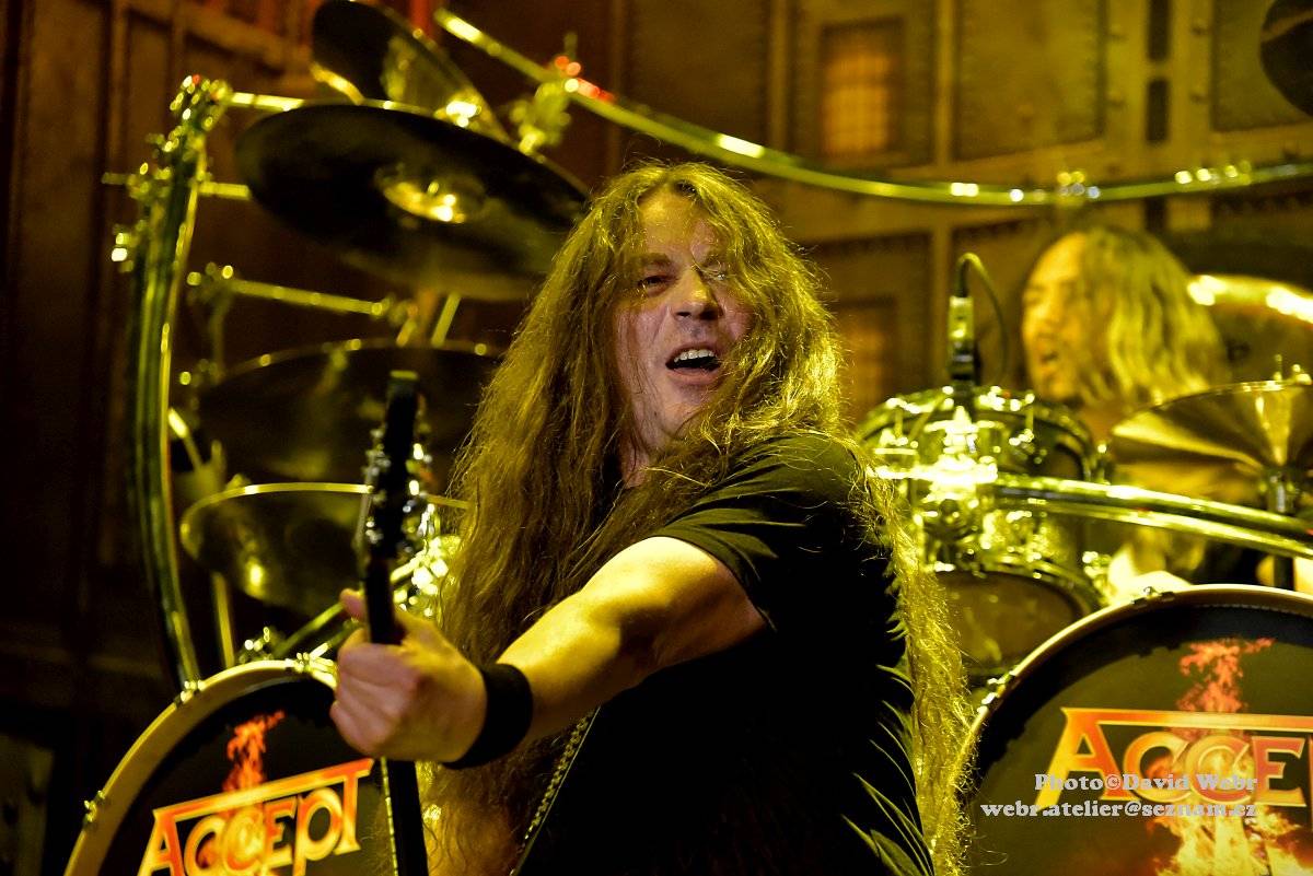 Sabaton v doprovodu Accept málem zbourali sparťanskou Tipsport arénu