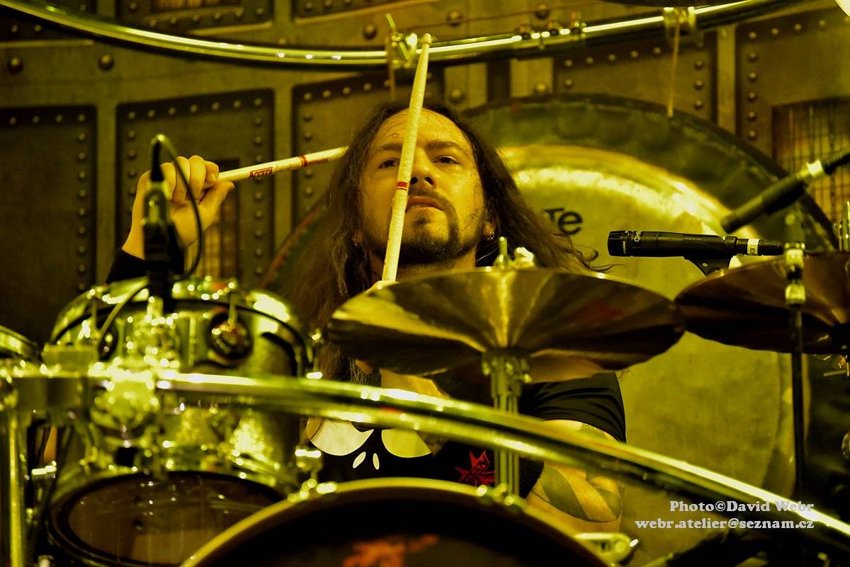 Sabaton v doprovodu Accept málem zbourali sparťanskou Tipsport arénu