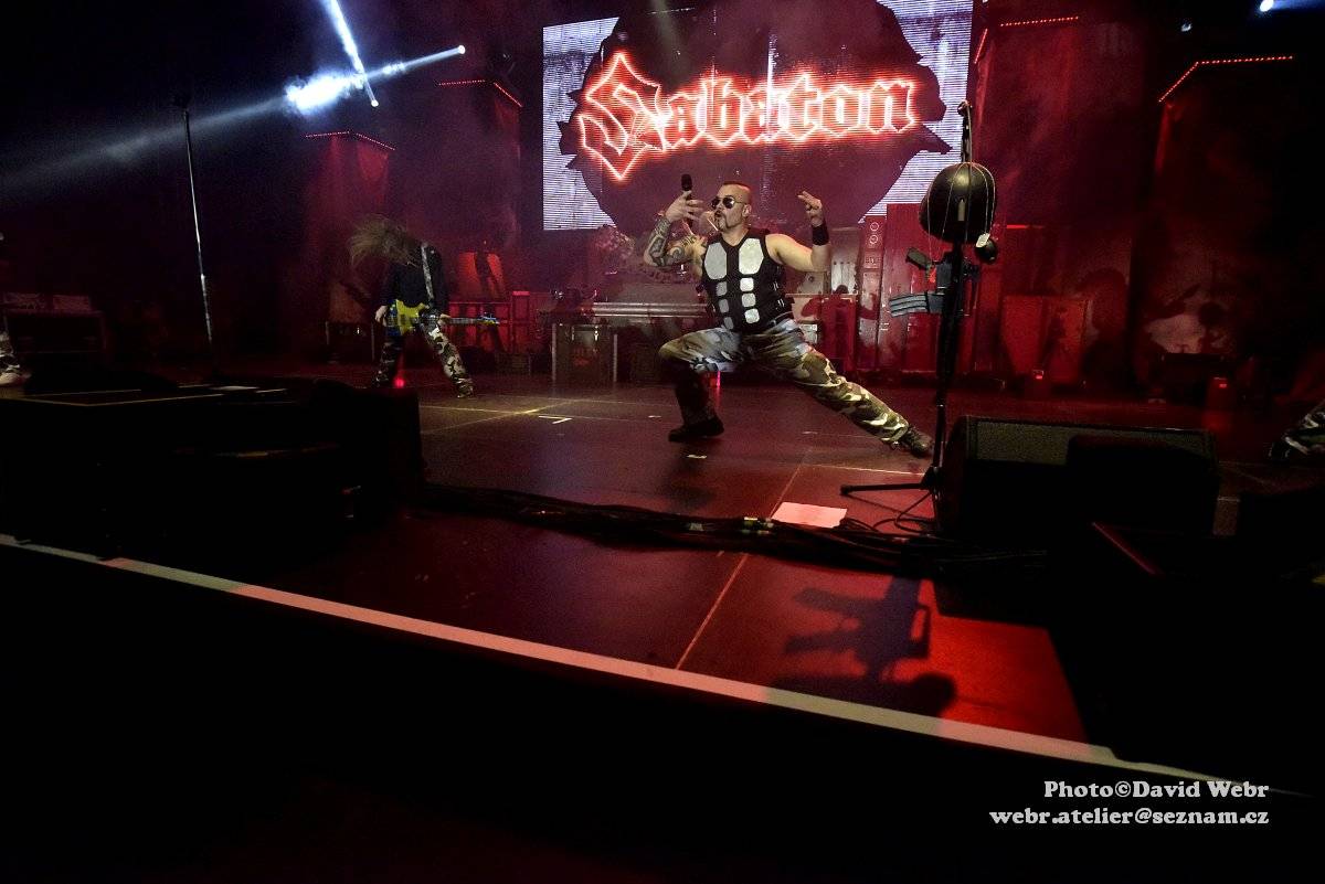 Sabaton v doprovodu Accept málem zbourali sparťanskou Tipsport arénu