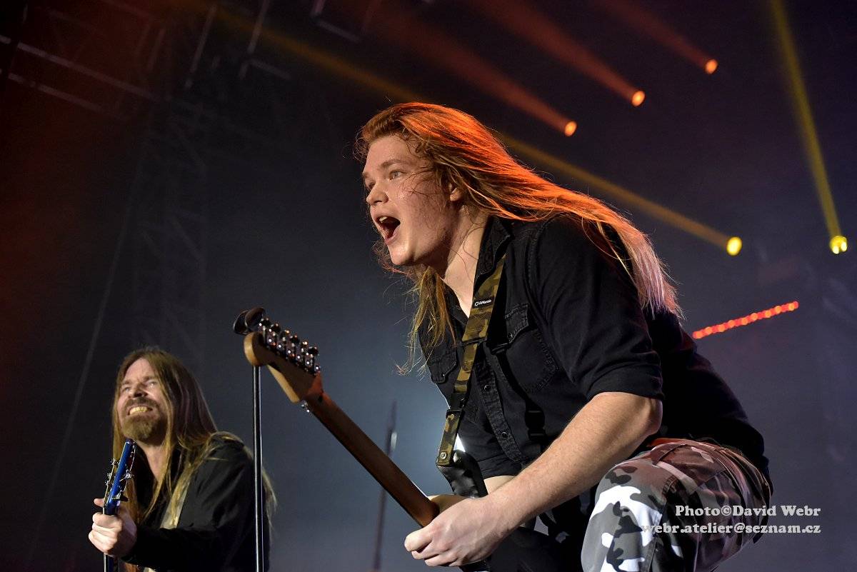 Sabaton v doprovodu Accept málem zbourali sparťanskou Tipsport arénu