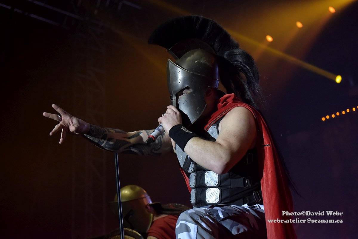 Sabaton v doprovodu Accept málem zbourali sparťanskou Tipsport arénu