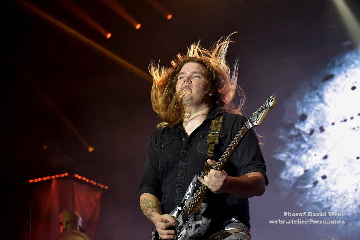 Sabaton v doprovodu Accept málem zbourali sparťanskou Tipsport arénu