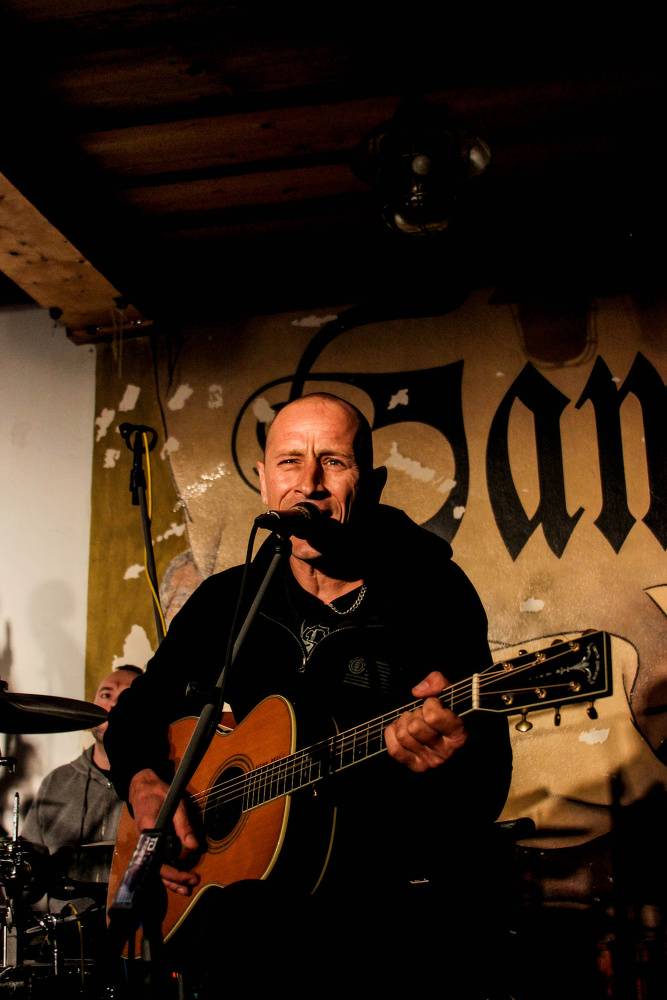 Wohnout zahráli ve Stříbrné Skalici unplugged, vystoupili také Dirty Blondes