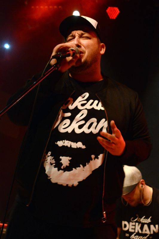 Pekař přivedl do malé Lucerny Boha, Jakuba Děkana fanoušci rozplakali. Přišel i Kuba Ryba