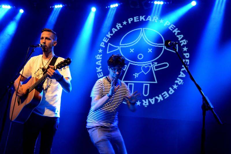 Pekař přivedl do malé Lucerny Boha, Jakuba Děkana fanoušci rozplakali. Přišel i Kuba Ryba