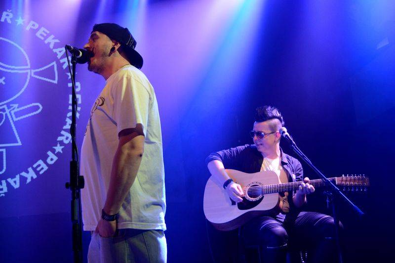 Pekař přivedl do malé Lucerny Boha, Jakuba Děkana fanoušci rozplakali. Přišel i Kuba Ryba