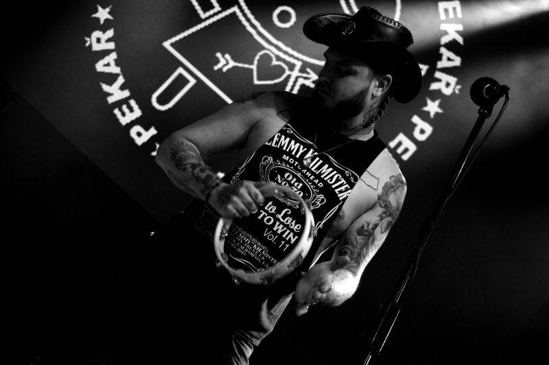 Pekař přivedl do malé Lucerny Boha, Jakuba Děkana fanoušci rozplakali. Přišel i Kuba Ryba