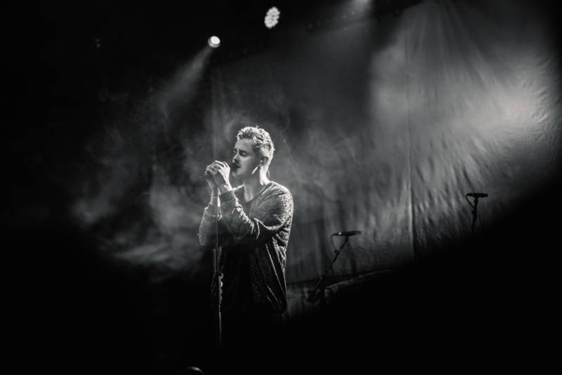 Tom Chaplin, hlas Keane, představil v Roxy své sólové album