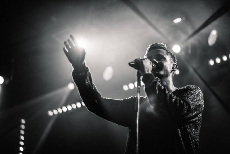 Tom Chaplin, hlas Keane, představil v Roxy své sólové album