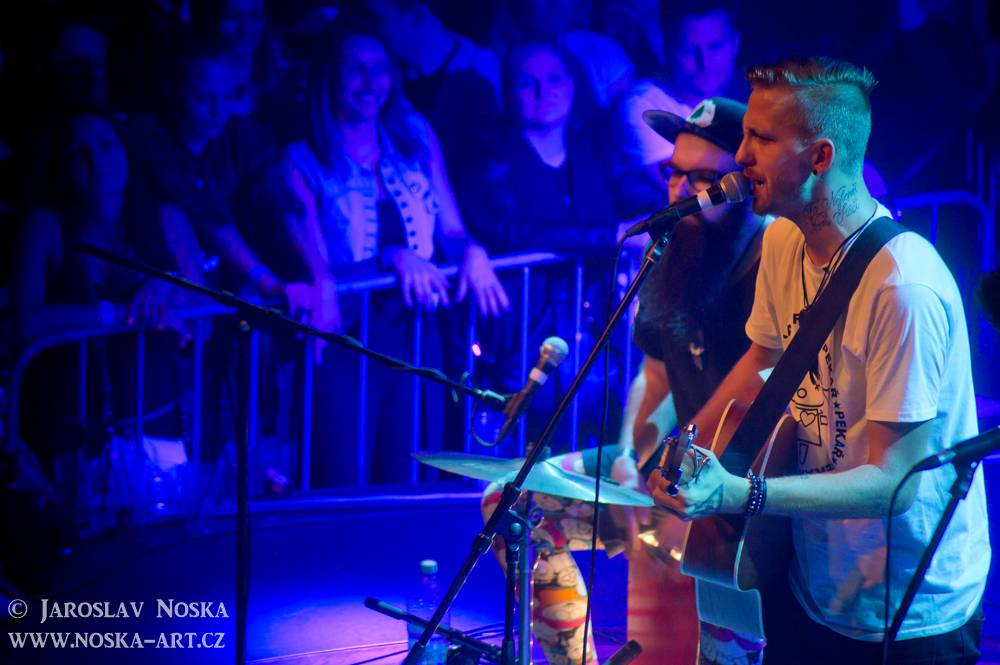 Pekař a Jakub Děkan v obklopení hostů: Malý Velký Tour dorazilo do Prahy