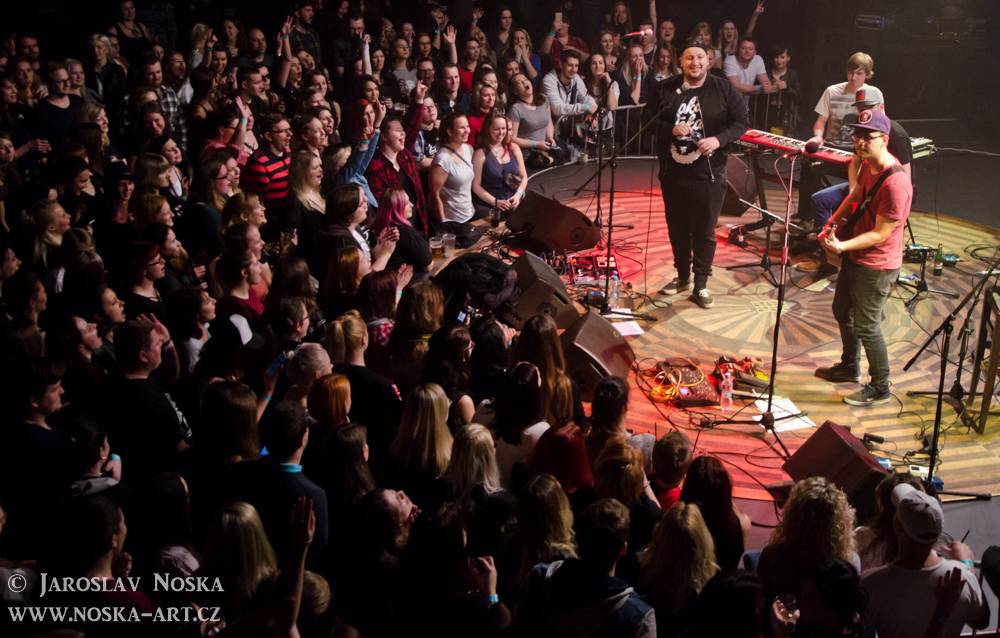 Pekař a Jakub Děkan v obklopení hostů: Malý Velký Tour dorazilo do Prahy