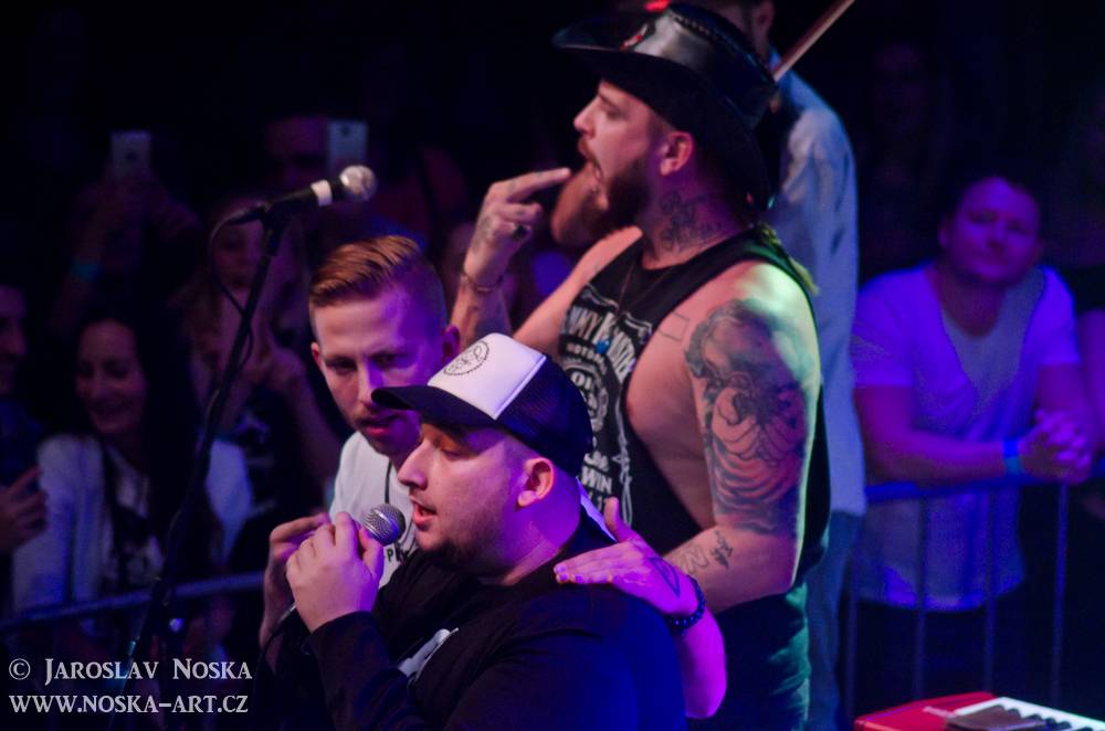 Pekař a Jakub Děkan v obklopení hostů: Malý Velký Tour dorazilo do Prahy