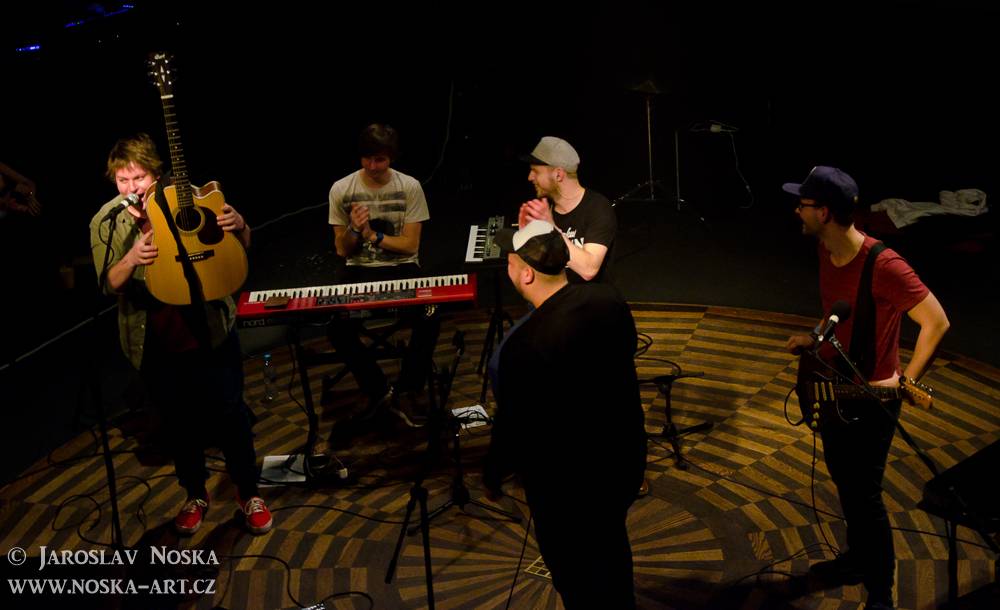 Pekař a Jakub Děkan v obklopení hostů: Malý Velký Tour dorazilo do Prahy