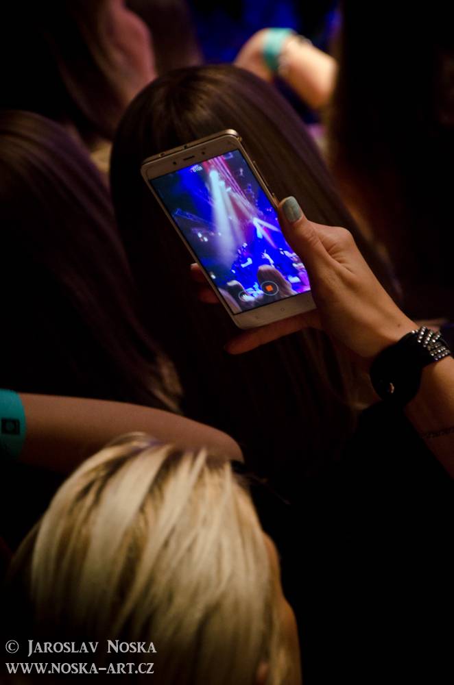 Pekař a Jakub Děkan v obklopení hostů: Malý Velký Tour dorazilo do Prahy