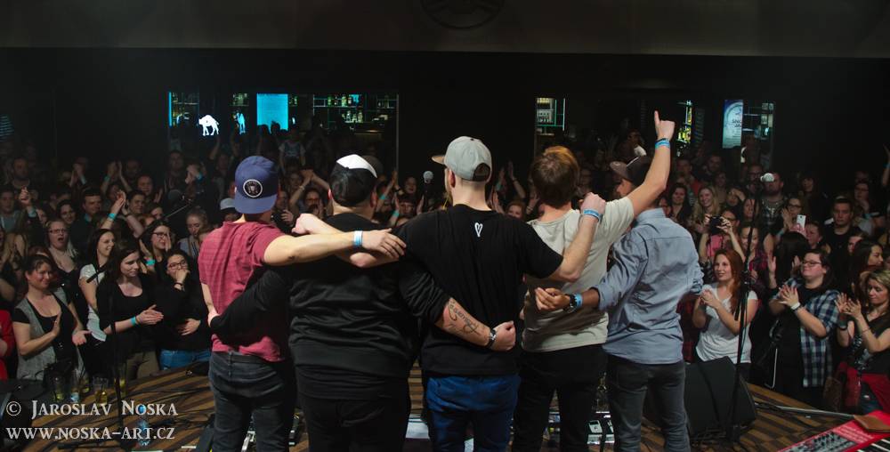 Pekař a Jakub Děkan v obklopení hostů: Malý Velký Tour dorazilo do Prahy