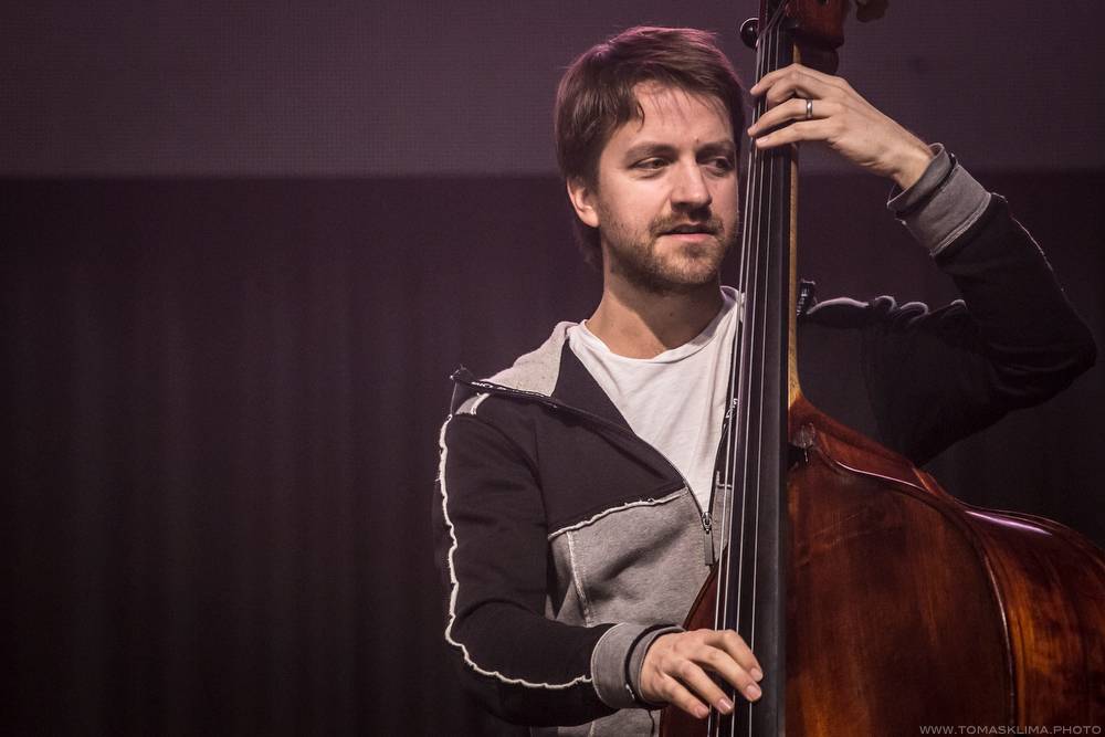 Hudební ceny Žebřík moderovali Jakub Kohák a Iva Pazderková, sošky sbírali Tomáš Klus, Ewa Farna a další