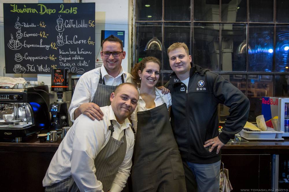 Hudební ceny Žebřík moderovali Jakub Kohák a Iva Pazderková, sošky sbírali Tomáš Klus, Ewa Farna a další