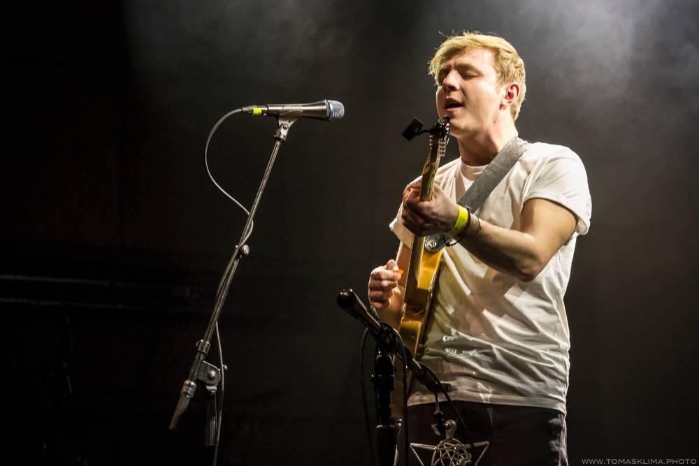 Hudební ceny Žebřík moderovali Jakub Kohák a Iva Pazderková, sošky sbírali Tomáš Klus, Ewa Farna a další