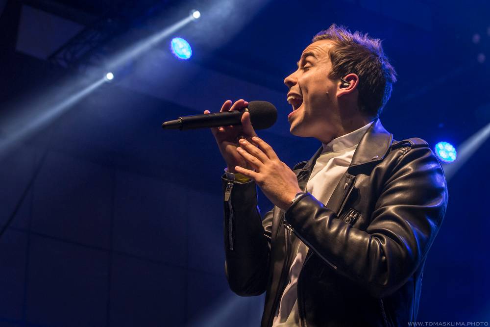 Hudební ceny Žebřík moderovali Jakub Kohák a Iva Pazderková, sošky sbírali Tomáš Klus, Ewa Farna a další